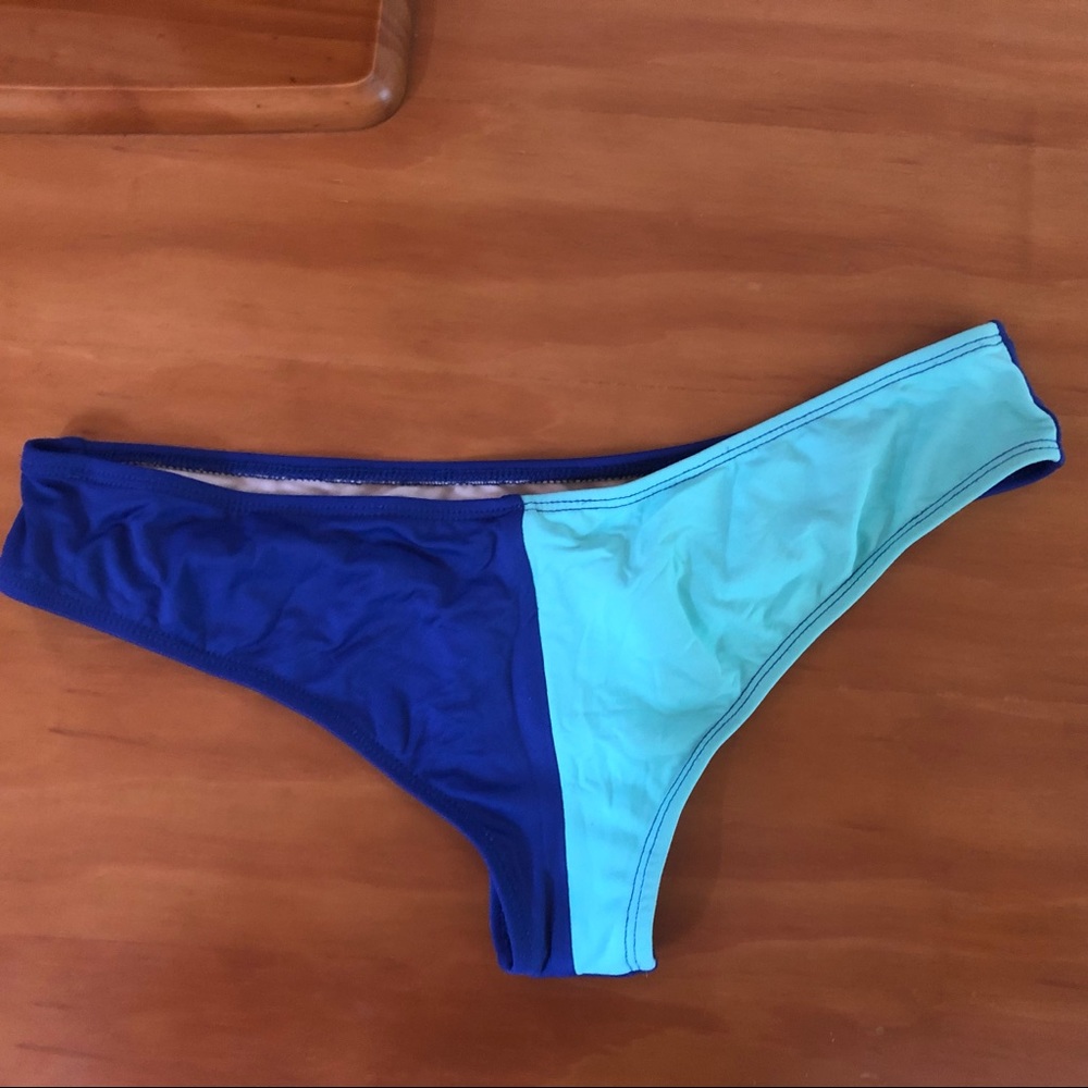 🌴 🤯2/$20! Color-block bikini! - Picture 4 of 9